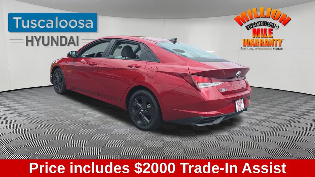 Used 2022 Hyundai Elantra SEL FWD image 5