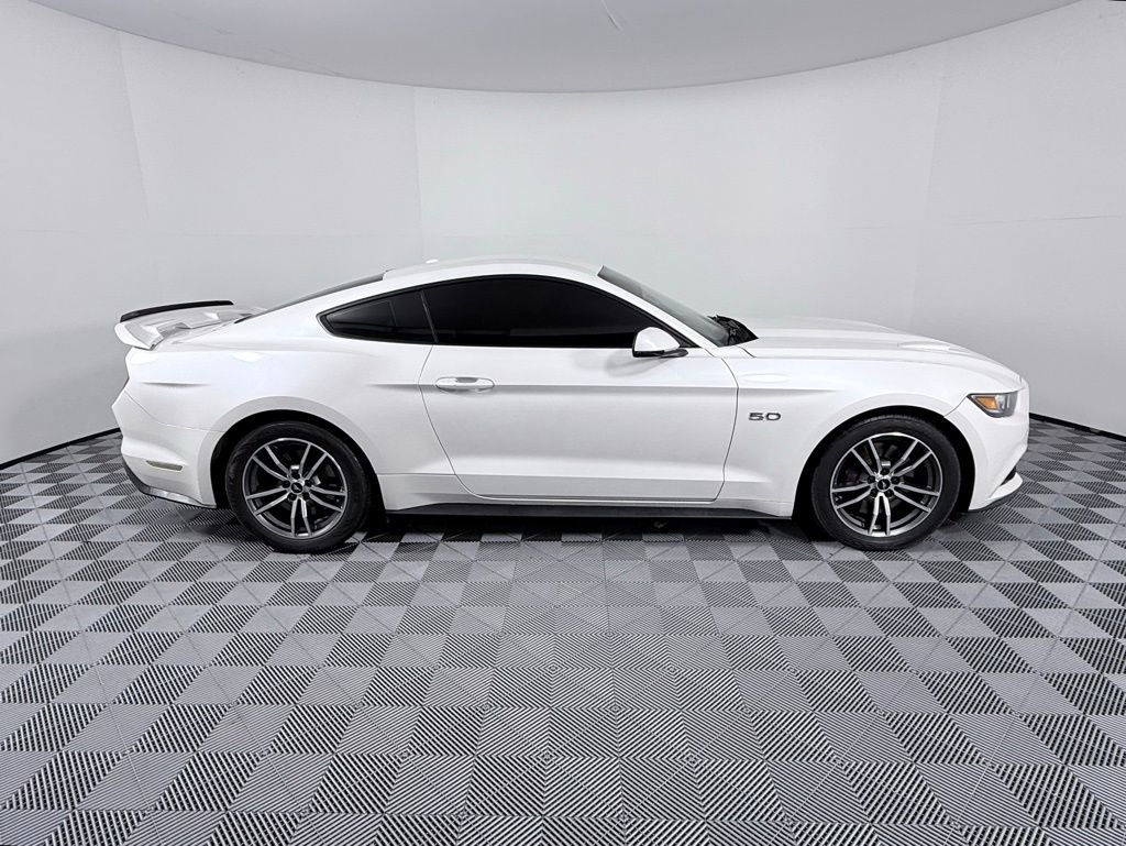 Used 2017 Ford Mustang GT Premium image 8