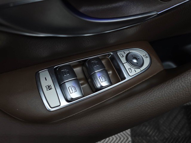 Used 2021 Mercedes-Benz E 350 4MATIC Sedan image 33