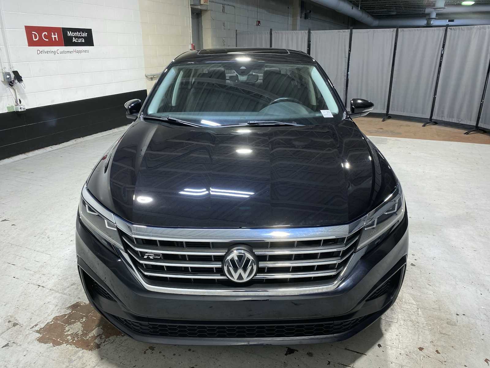 Used 2020 Volkswagen Passat 2.0T R-Line image 6