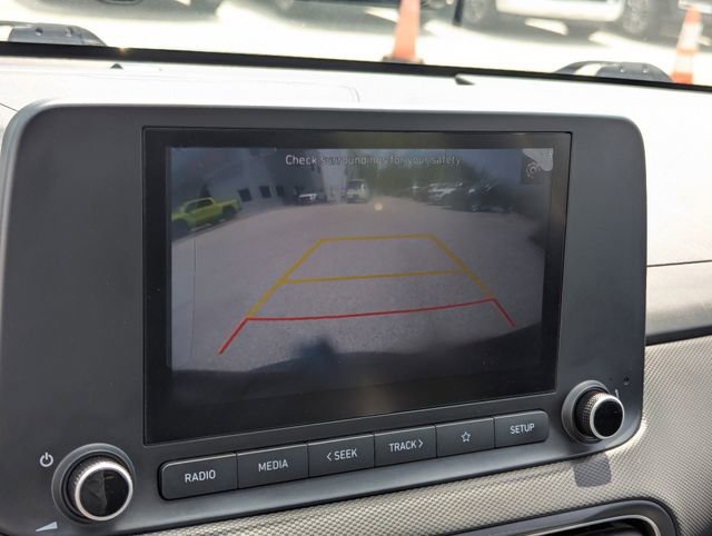 Used 2022 Hyundai Kona SE image 23