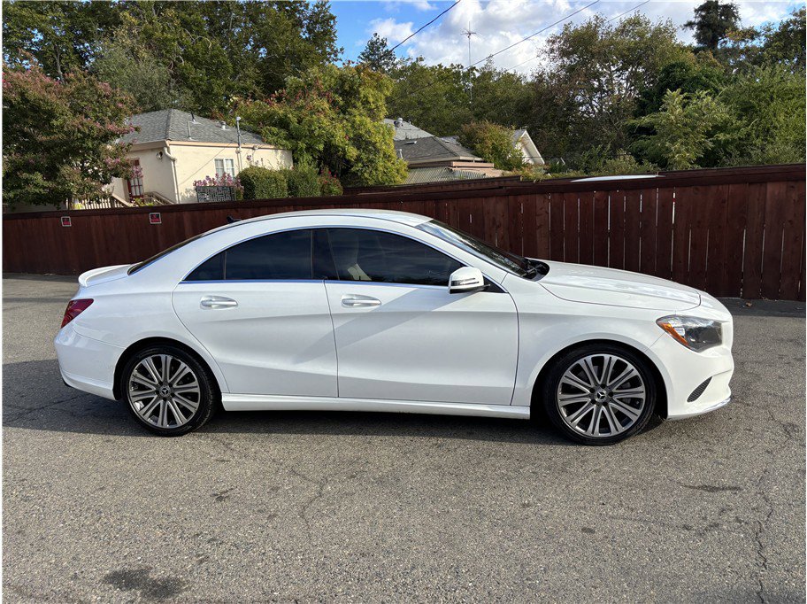 Used 2018 Mercedes-Benz CLA 250 image 8