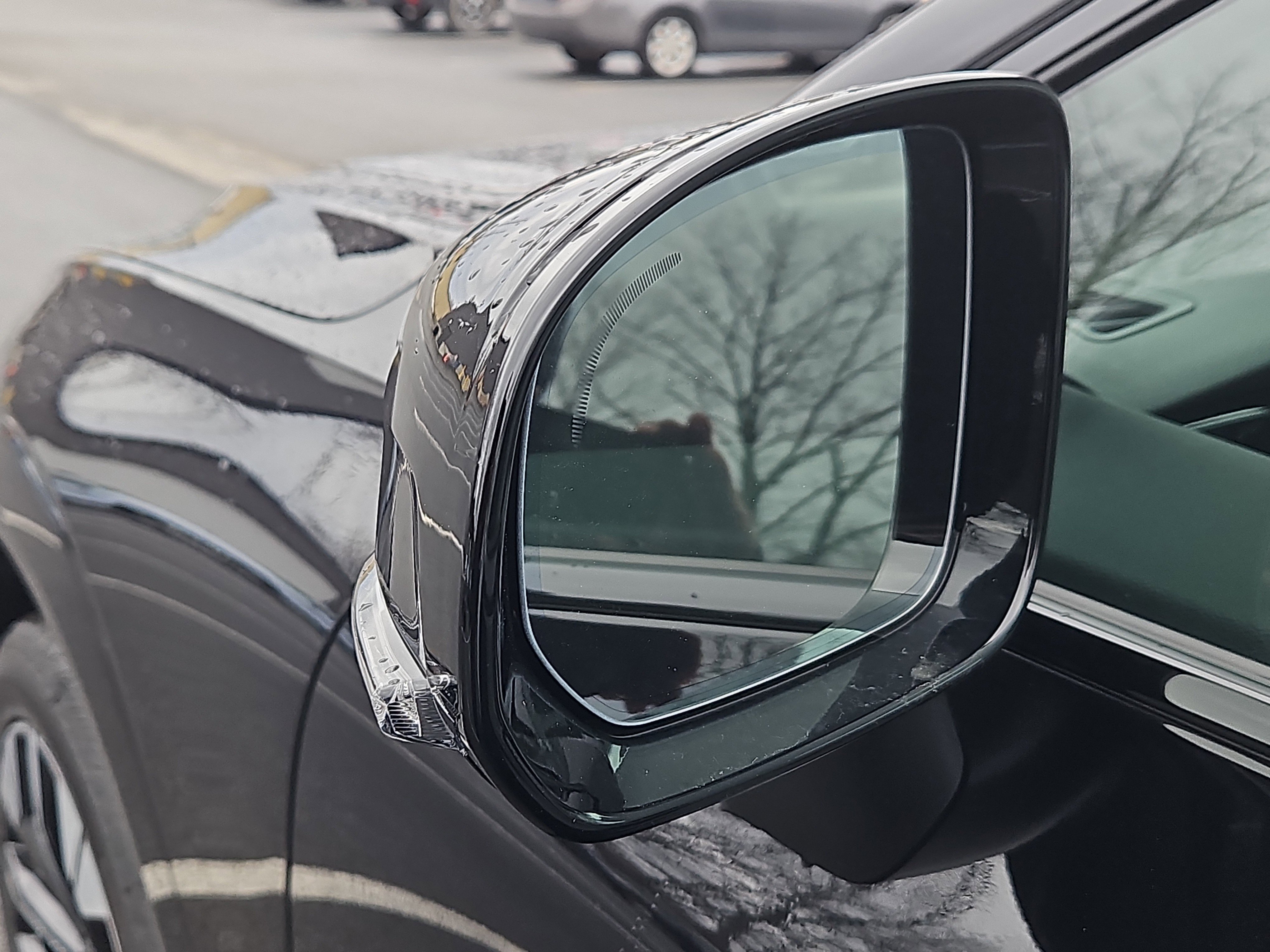 New 2026 Volvo XC60 B5 Plus w/ Protection Package Premier AWD/4WD image 13