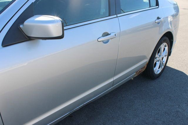 Used 2012 Ford Fusion SE image 45