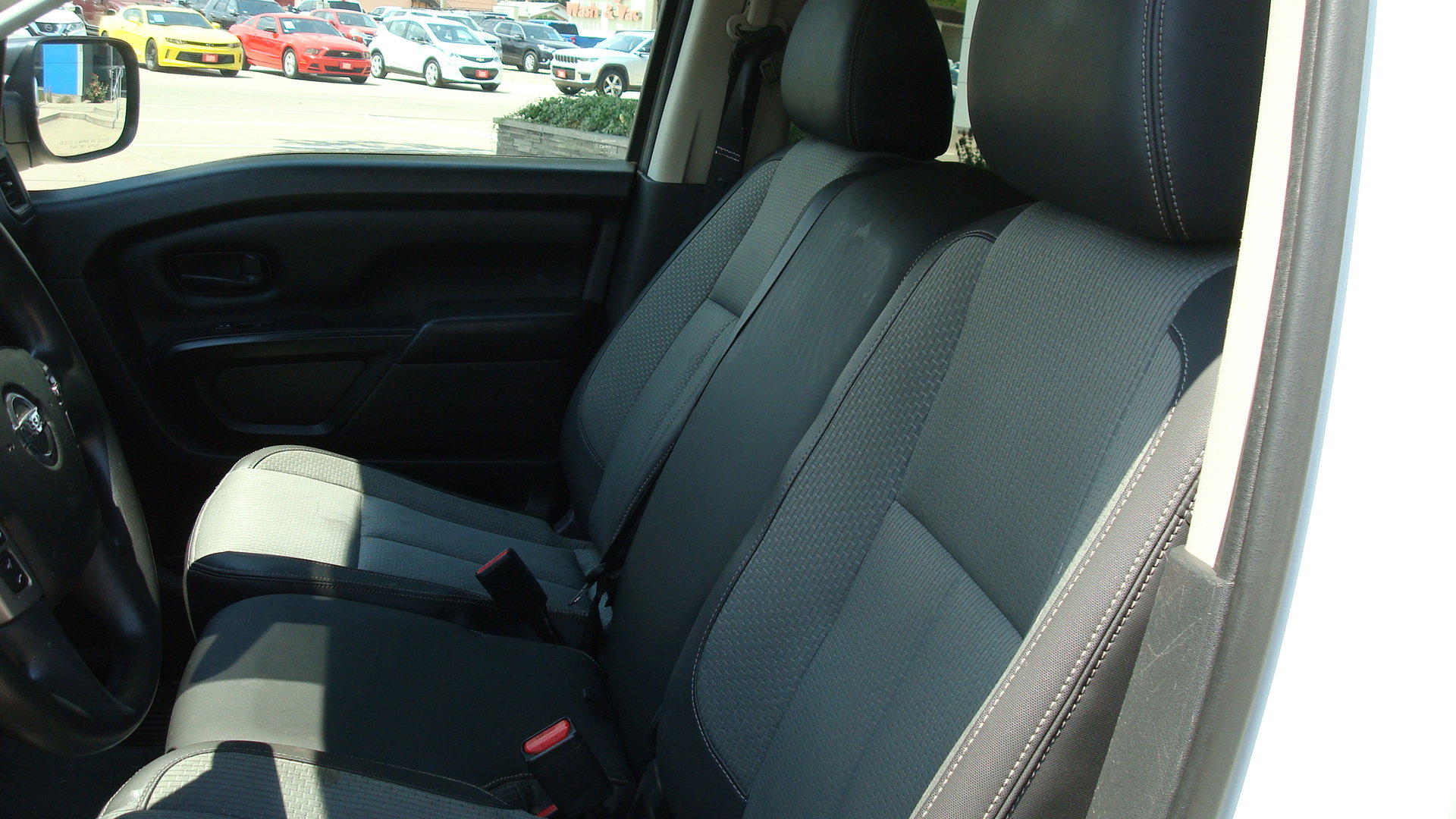 Used 2021 Nissan Titan S w/ S Utility Package image 11