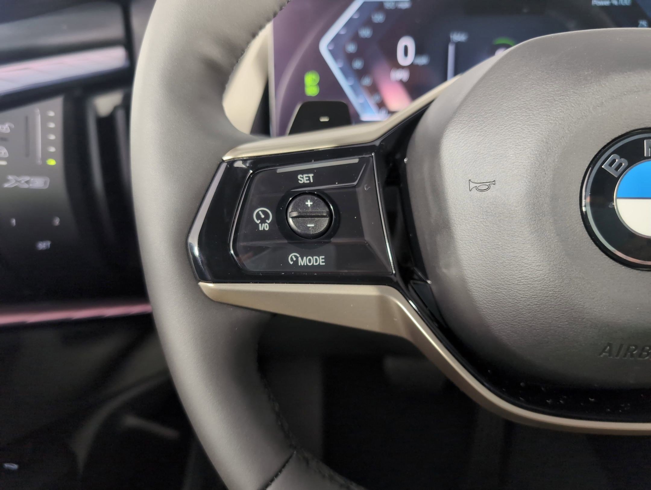 Used 2025 BMW X3 xDrive30i w/ Premium Package image 14