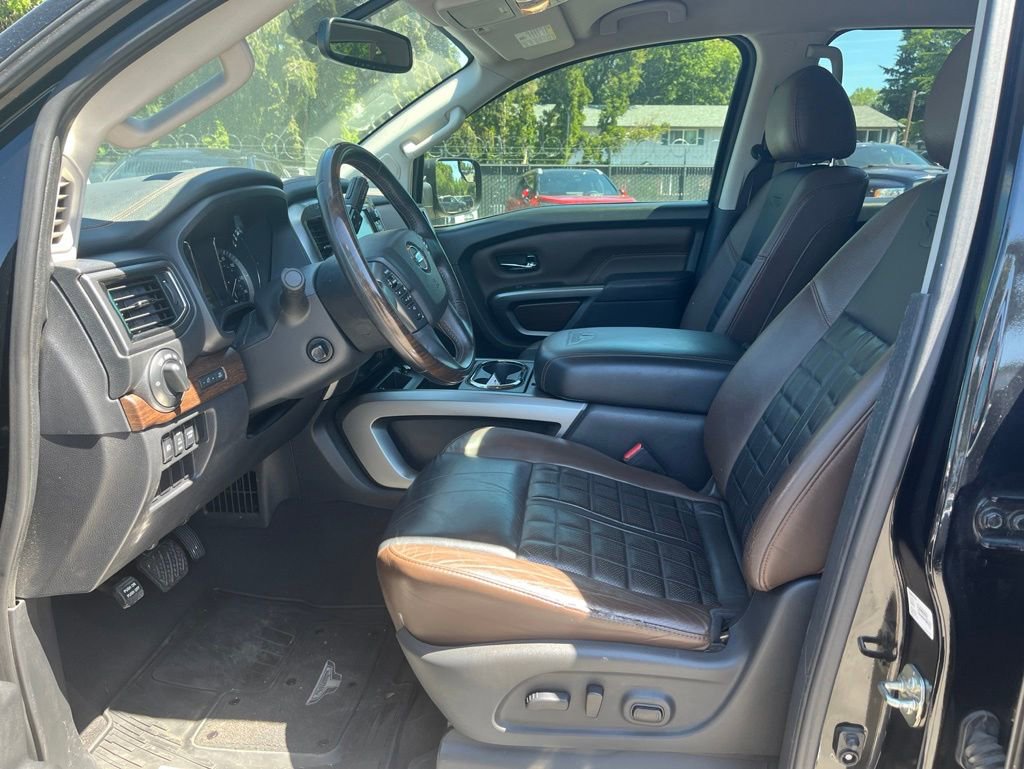 Used 2017 Nissan Titan Platinum Reserve RWD image 12