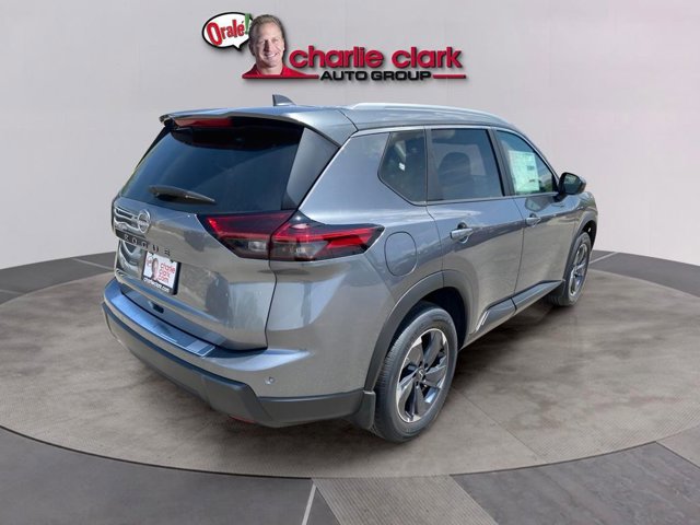 Certified 2025 Nissan Rogue SV w/ SV Premium Package image 5