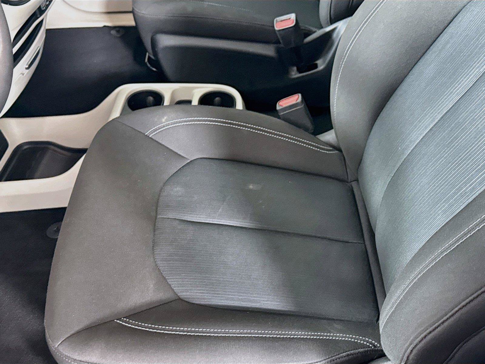 Used 2023 Chrysler Voyager LX FWD image 12