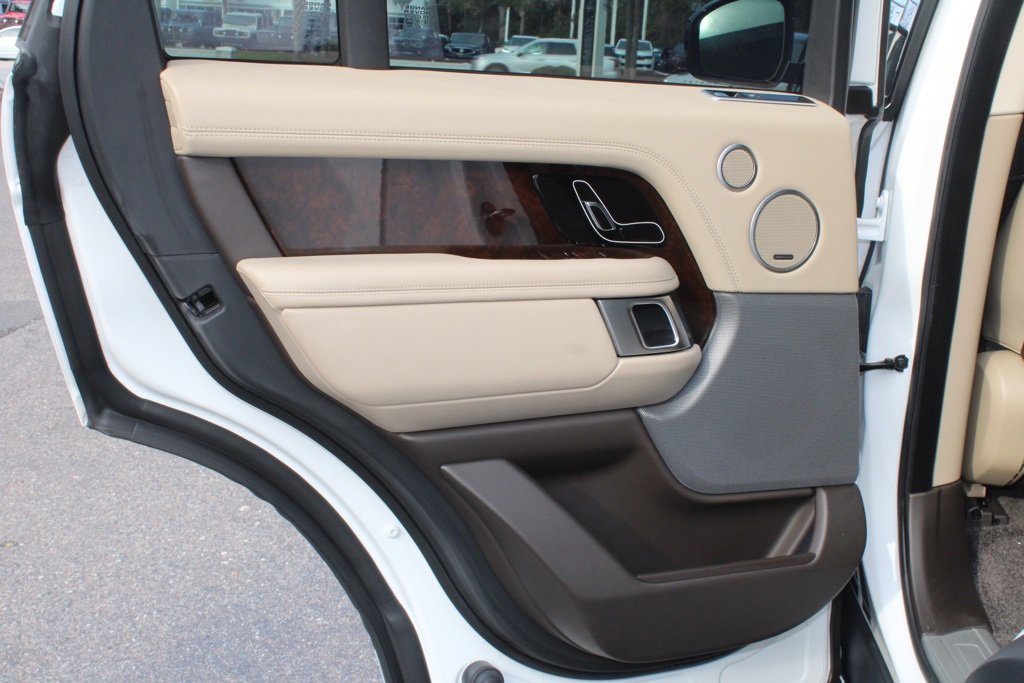 Used 2022 Land Rover Range Rover P525 Westminster Edition image 33