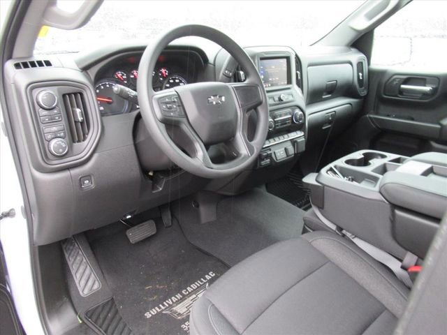 Used 2025 Chevrolet Silverado 1500 Custom Trail Boss AWD/4WD image 15