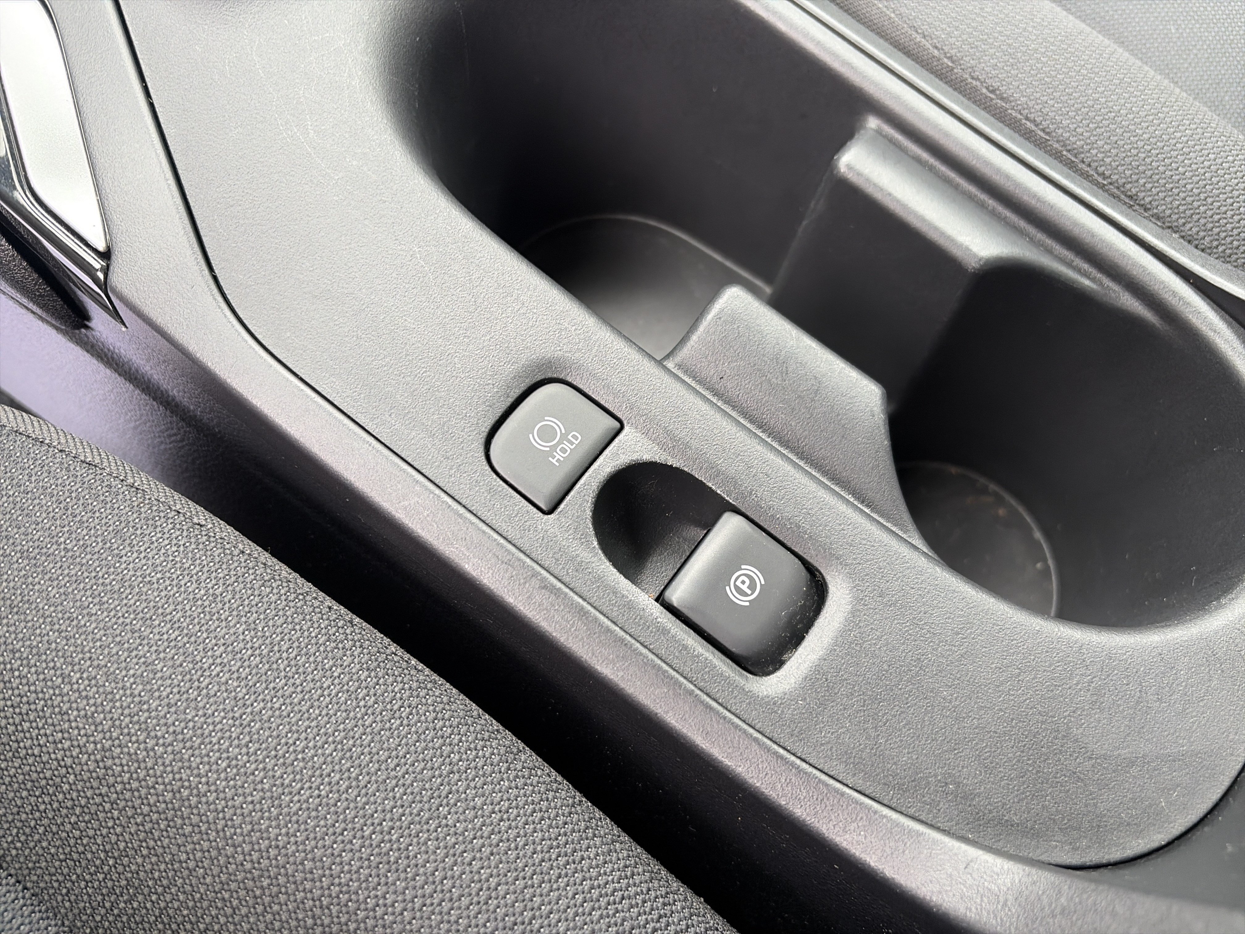 Used 2025 Toyota Corolla LE FWD image 31