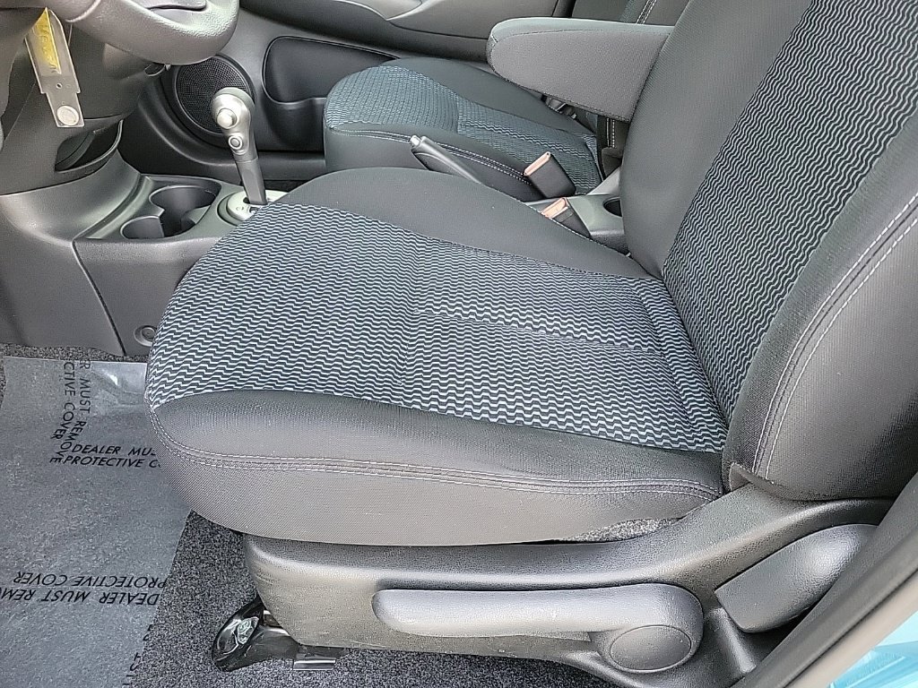 Used 2014 Nissan Versa Note SV FWD image 11