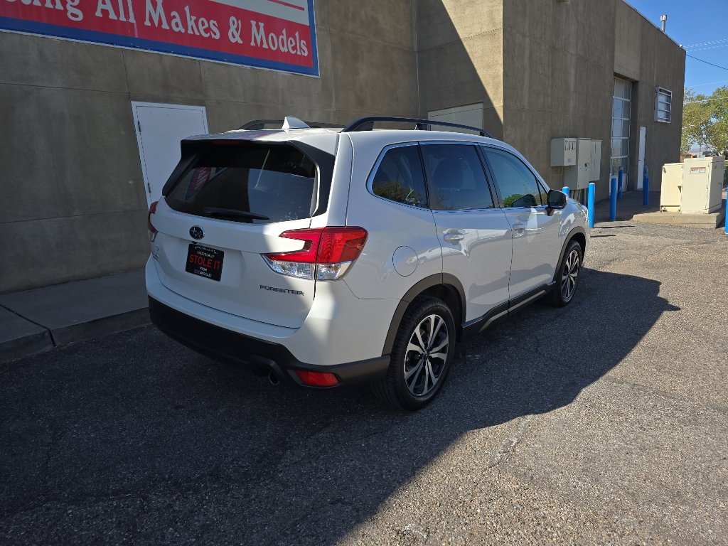 Used 2020 Subaru Forester Limited image 5