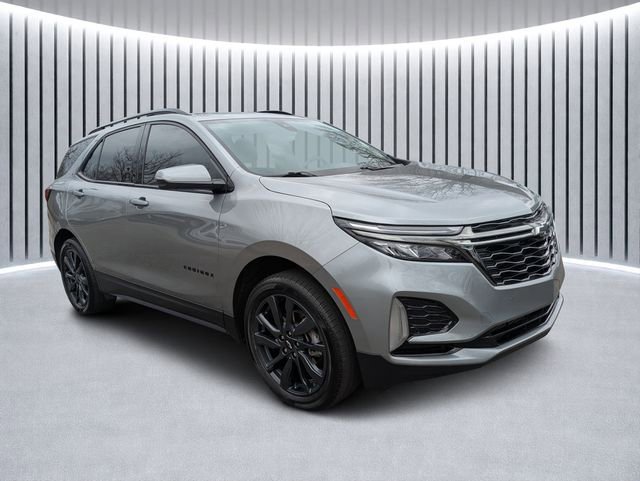Used 2023 Chevrolet Equinox RS w/ RS Leather Package image 2