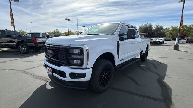 New 2026 Ford F350 Lariat w/ Black Appearance Package