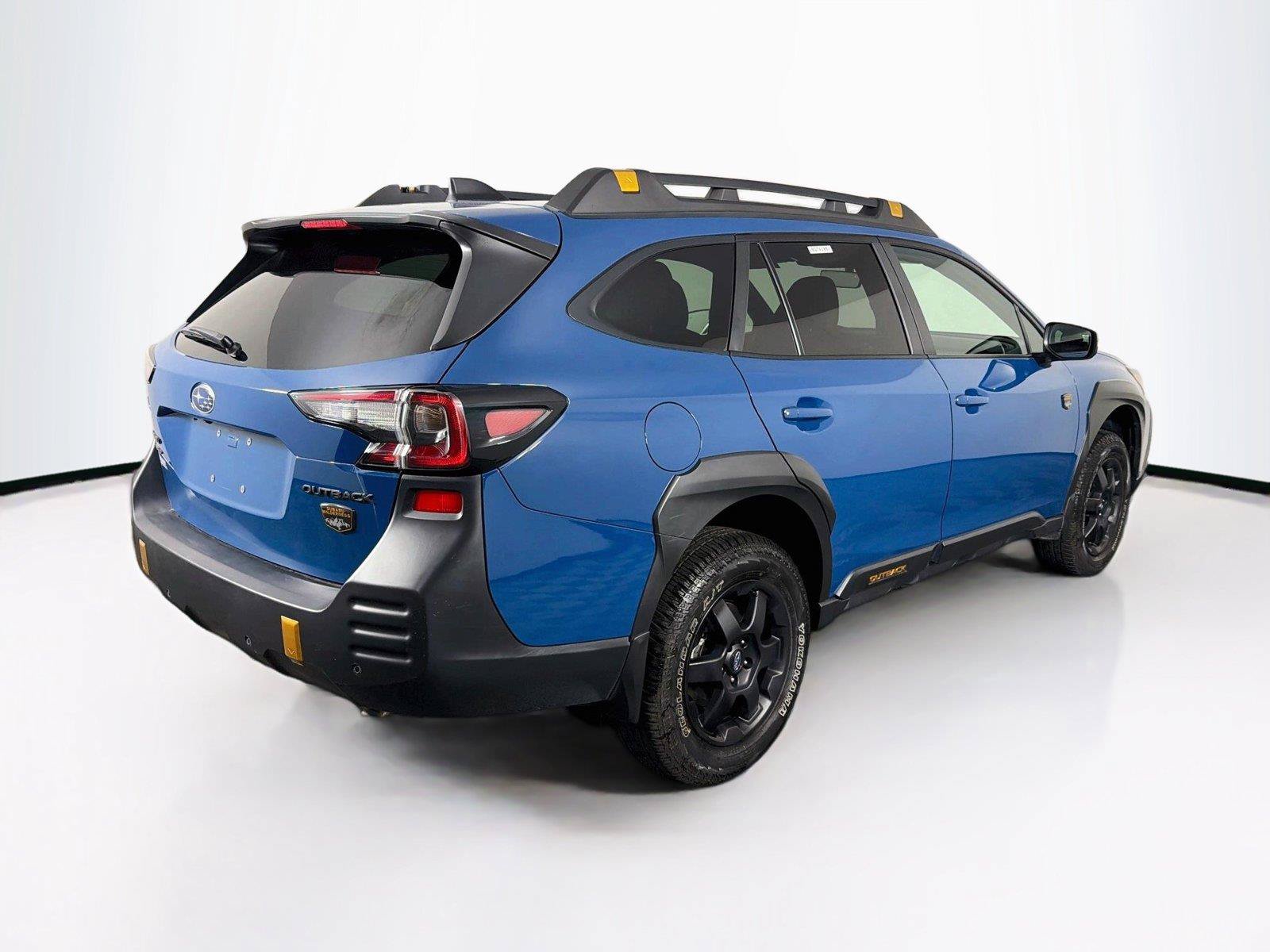 Used 2025 Subaru Outback Wilderness AWD/4WD image 11