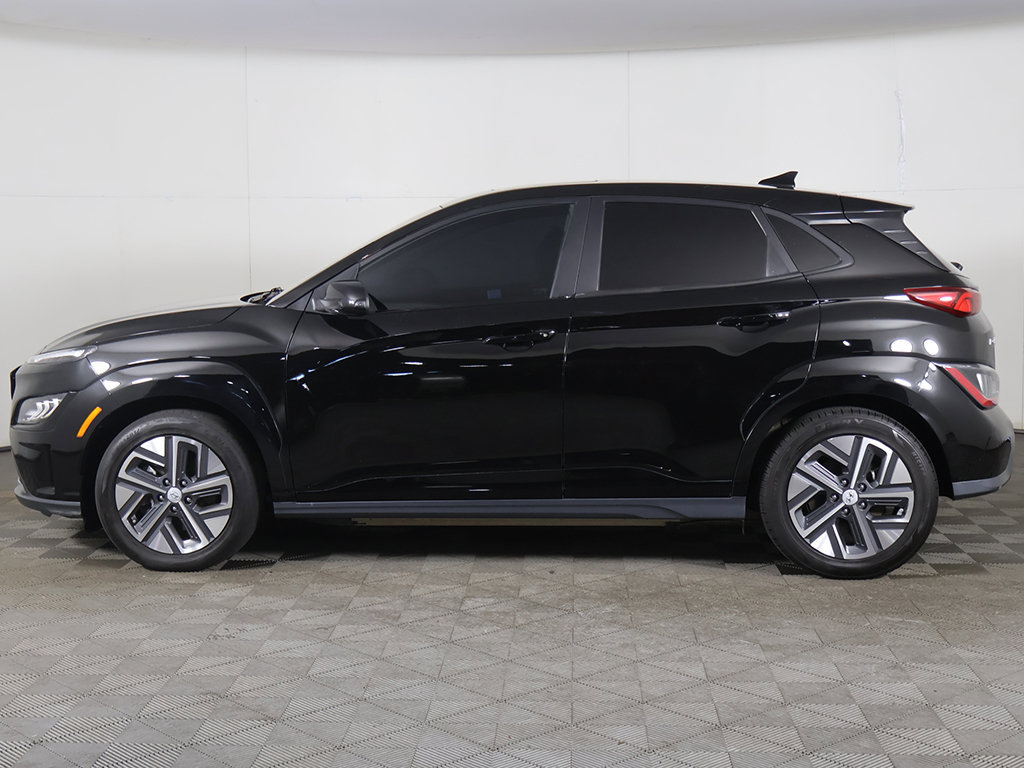 Used 2022 Hyundai Kona Limited w/ Cargo Package FWD image 18