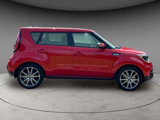 Used 2018 Kia Soul ! FWD image 4
