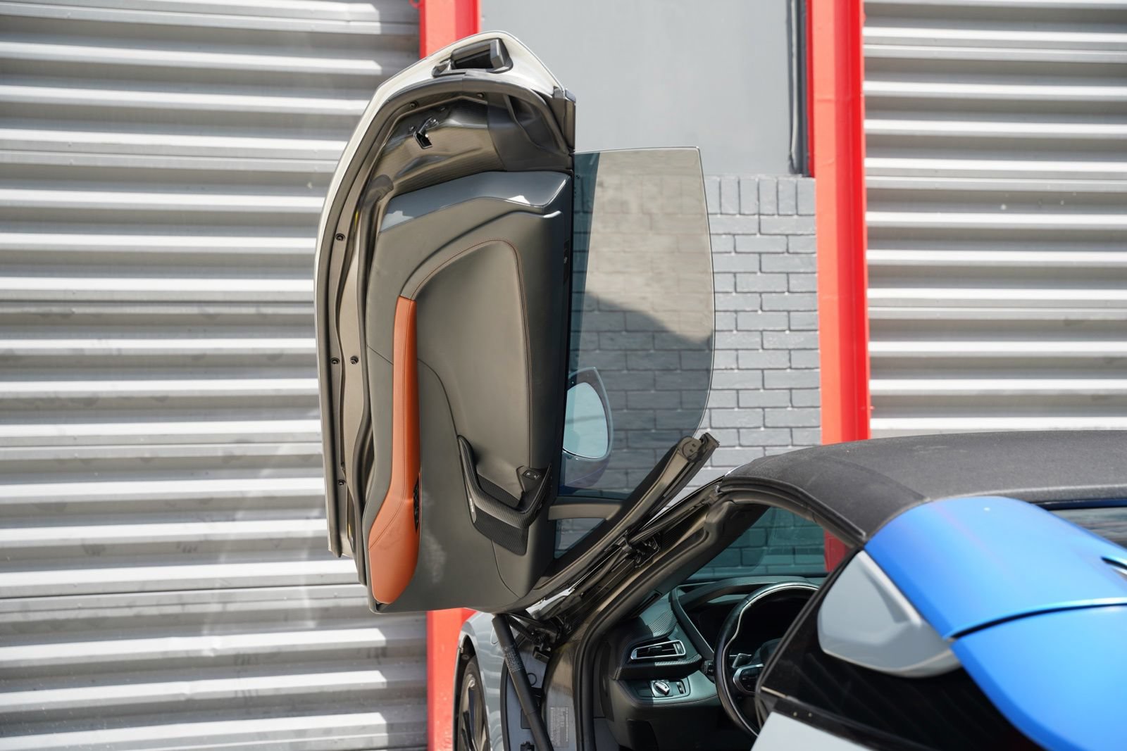 Used 2019 BMW i8 Roadster AWD/4WD image 19