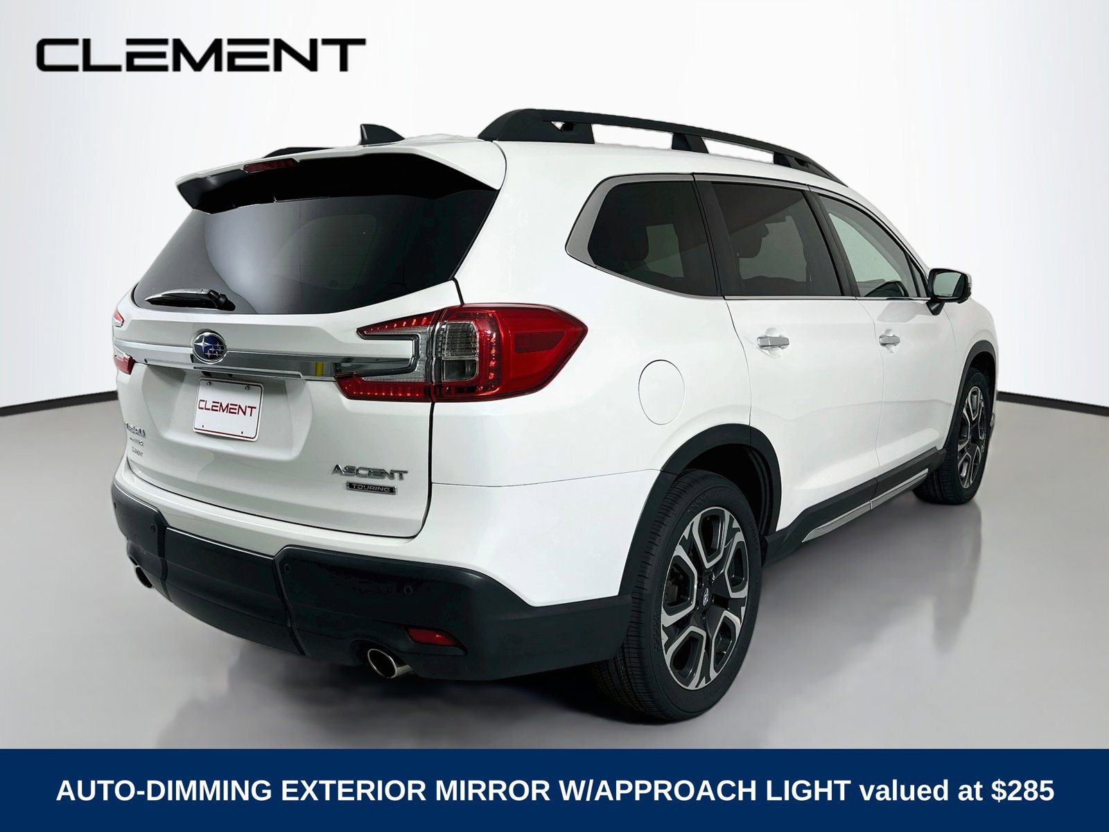 Used 2023 Subaru Ascent Touring AWD/4WD image 5