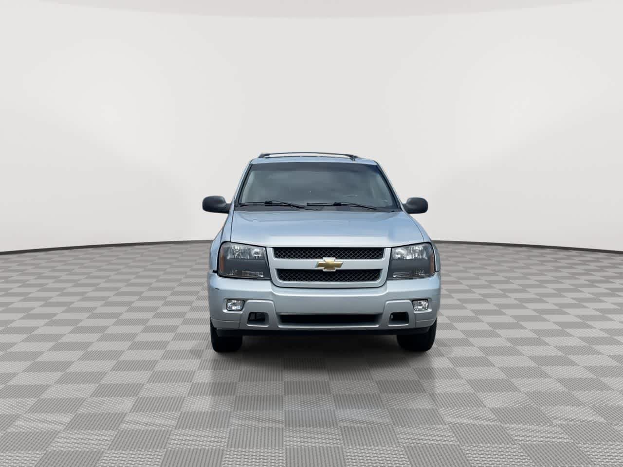 Used 2008 Chevrolet TrailBlazer LT w/ Sun And Sound Package RWD image 3