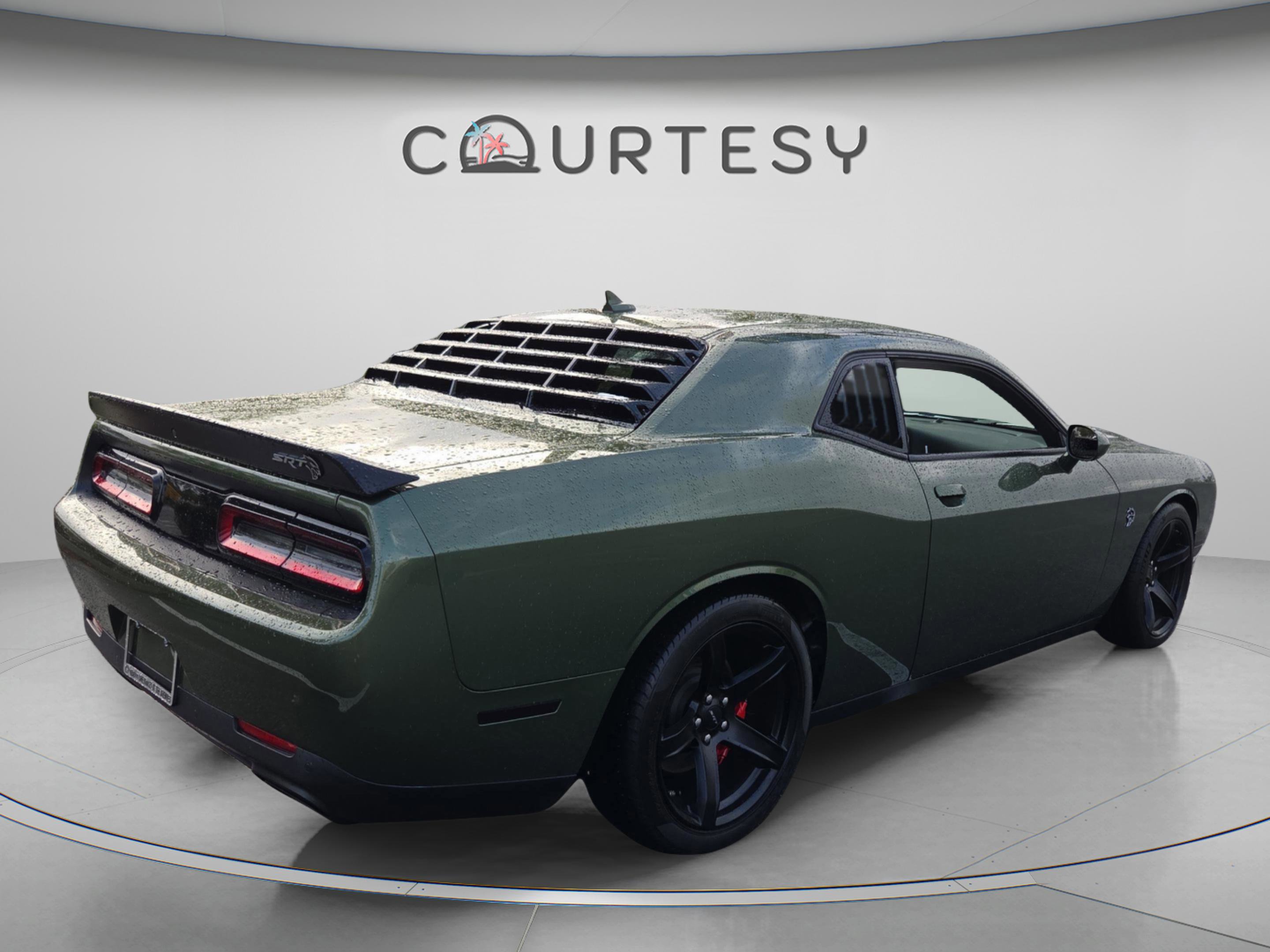Used 2020 Dodge Challenger SRT Hellcat RWD image 5