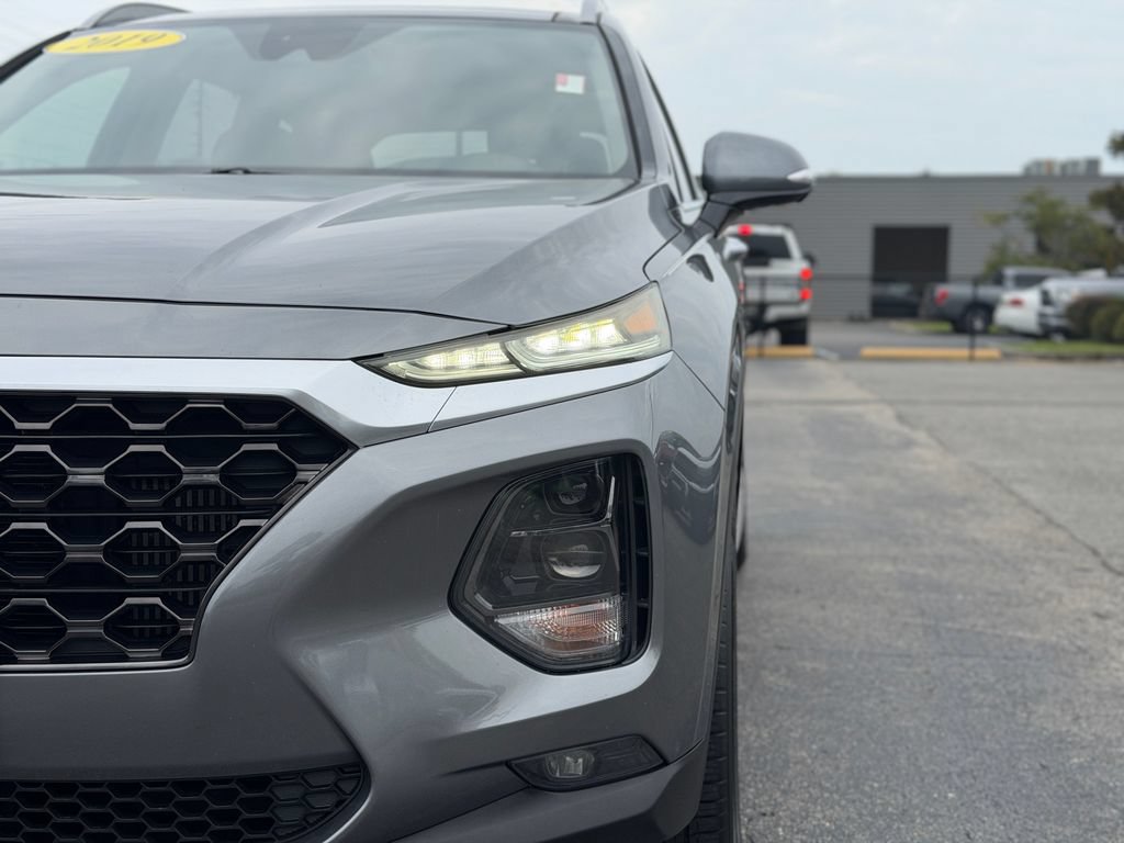 Used 2019 Hyundai Santa Fe AWD image 10