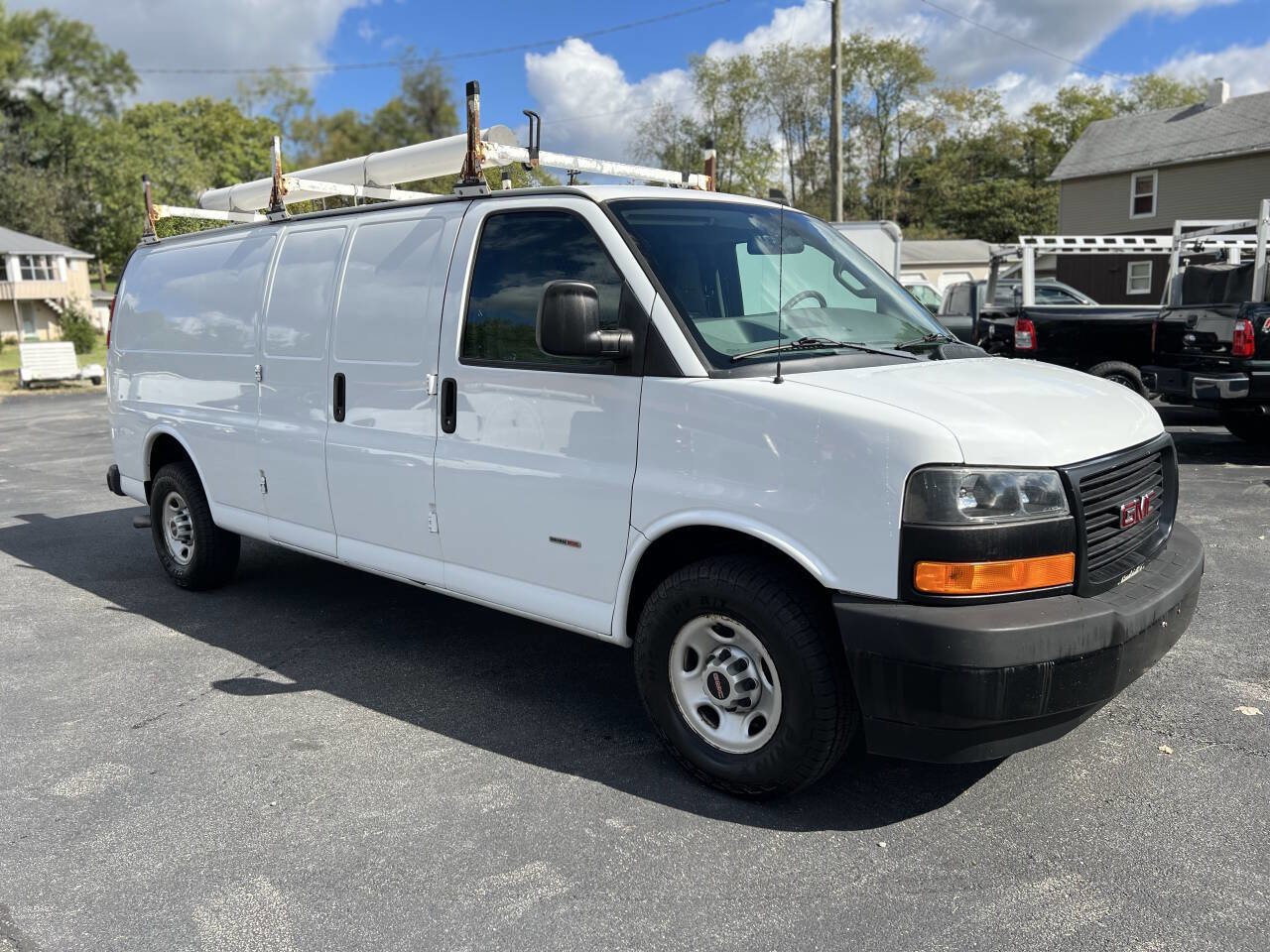 Used 2018 GMC Savana 2500 Extended image 3