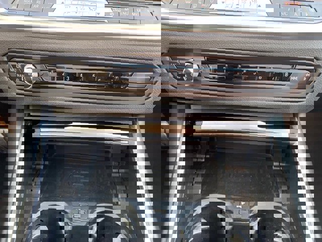 Used 2021 BMW 330i xDrive Sedan w/ Convenience Package image 34