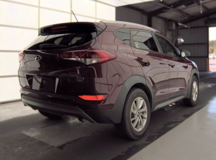 Used 2016 Hyundai Tucson SE w/ Option Group 02 FWD image 2
