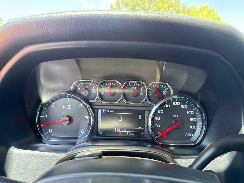 Used 2018 Chevrolet Silverado 2500 LT AWD/4WD image 16