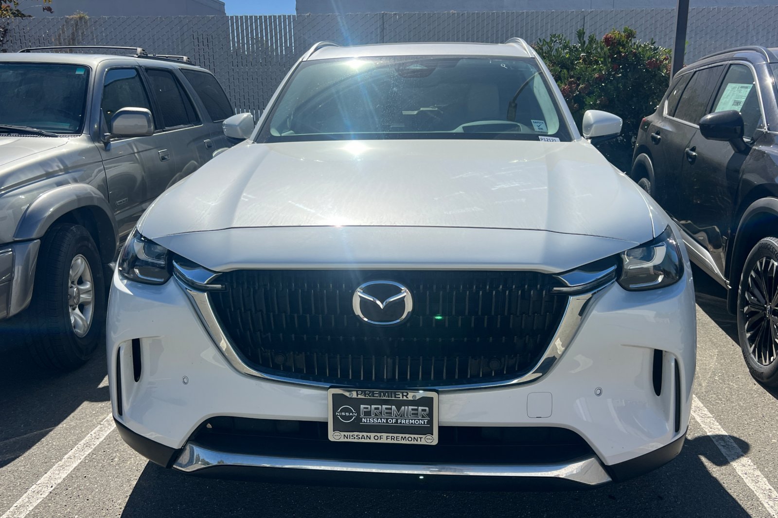 Used 2024 MAZDA CX-90 Plug-In Hybrid w/ Premium Pkg AWD/4WD image 3