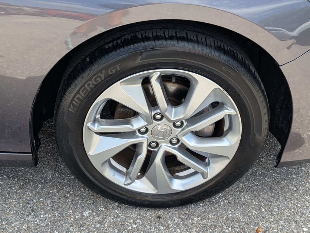 Used 2018 Honda Accord LX image 17
