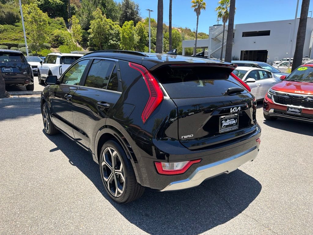 Certified 2025 Kia Niro EX Touring FWD image 5