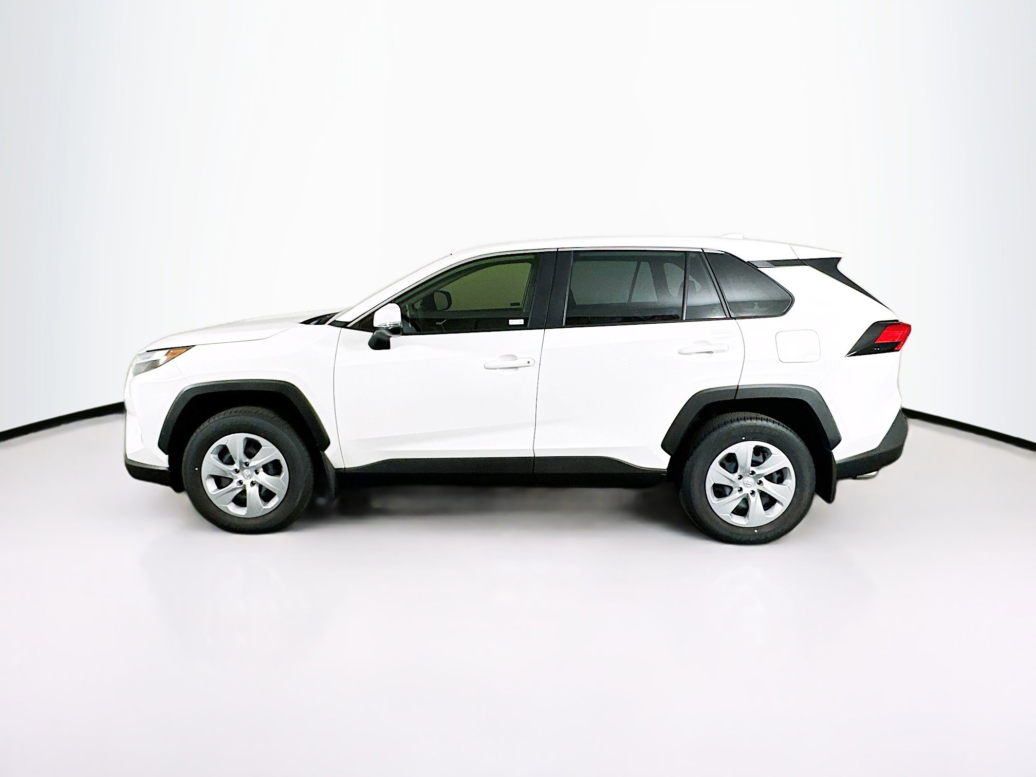 Used 2025 Toyota RAV4 LE FWD image 4