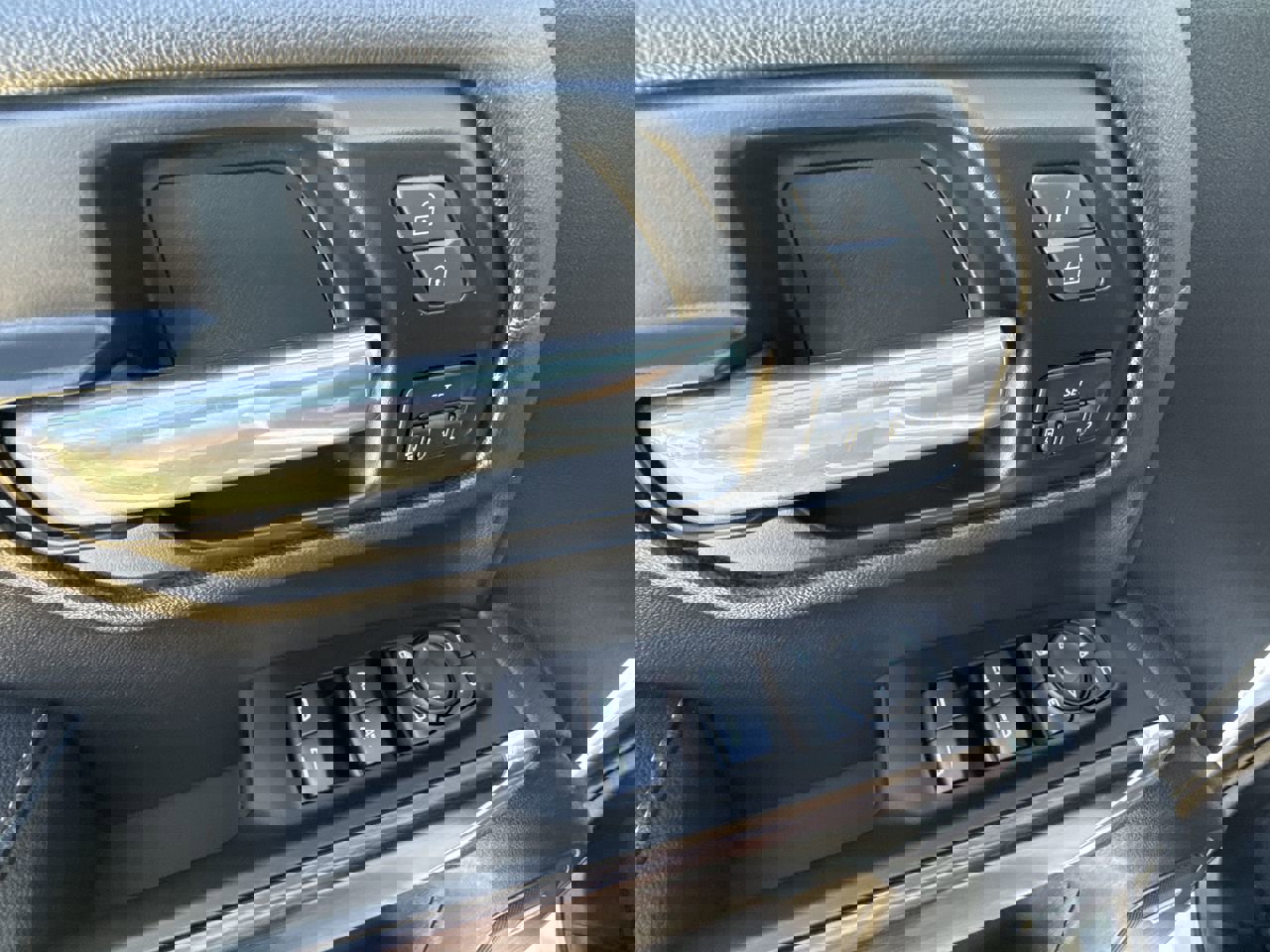 Used 2022 GMC Sierra 1500 SLT w/ SLT Premium Plus Package image 22