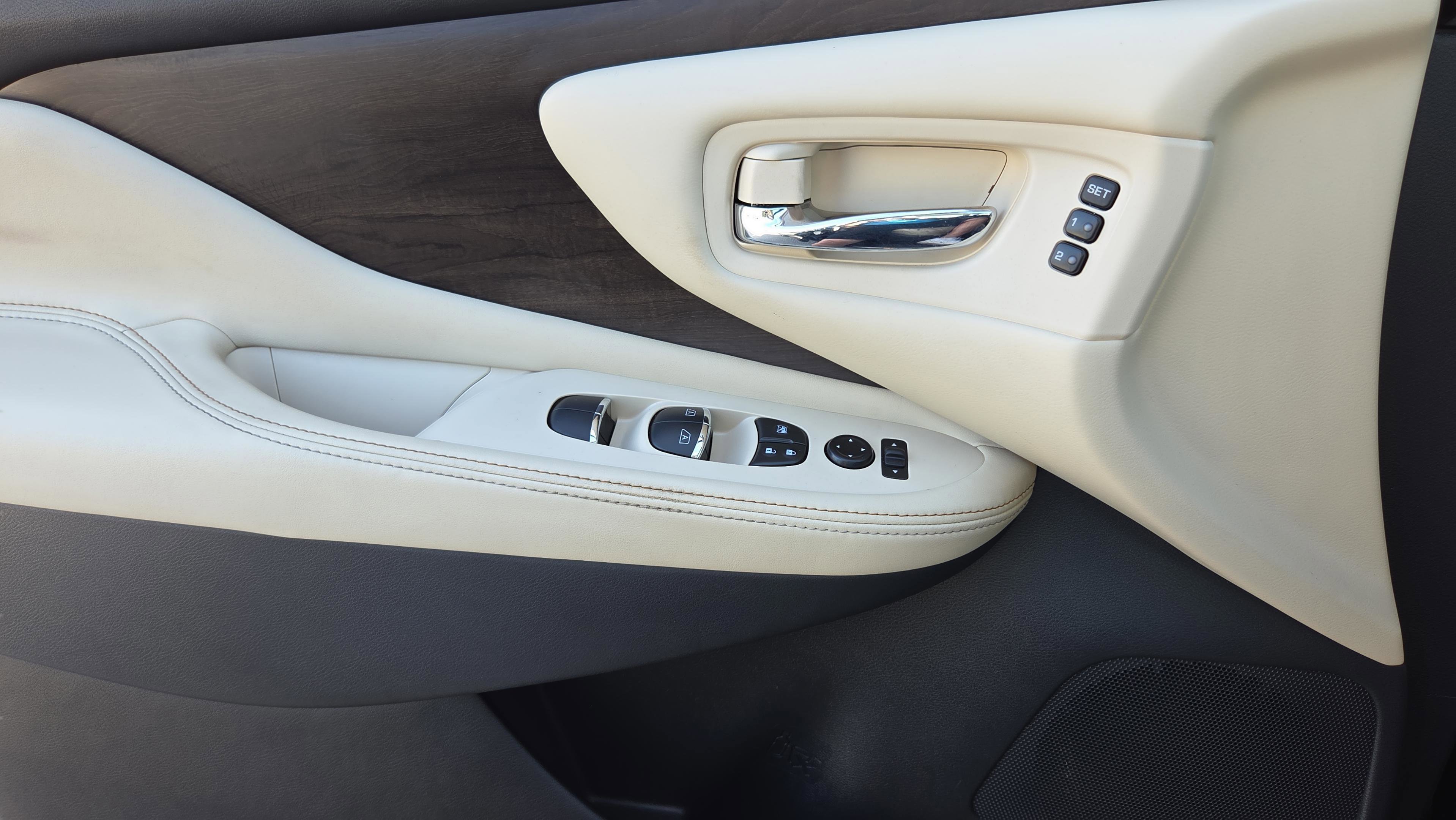 Used 2023 Nissan Murano Platinum w/ Cargo Package FWD image 27