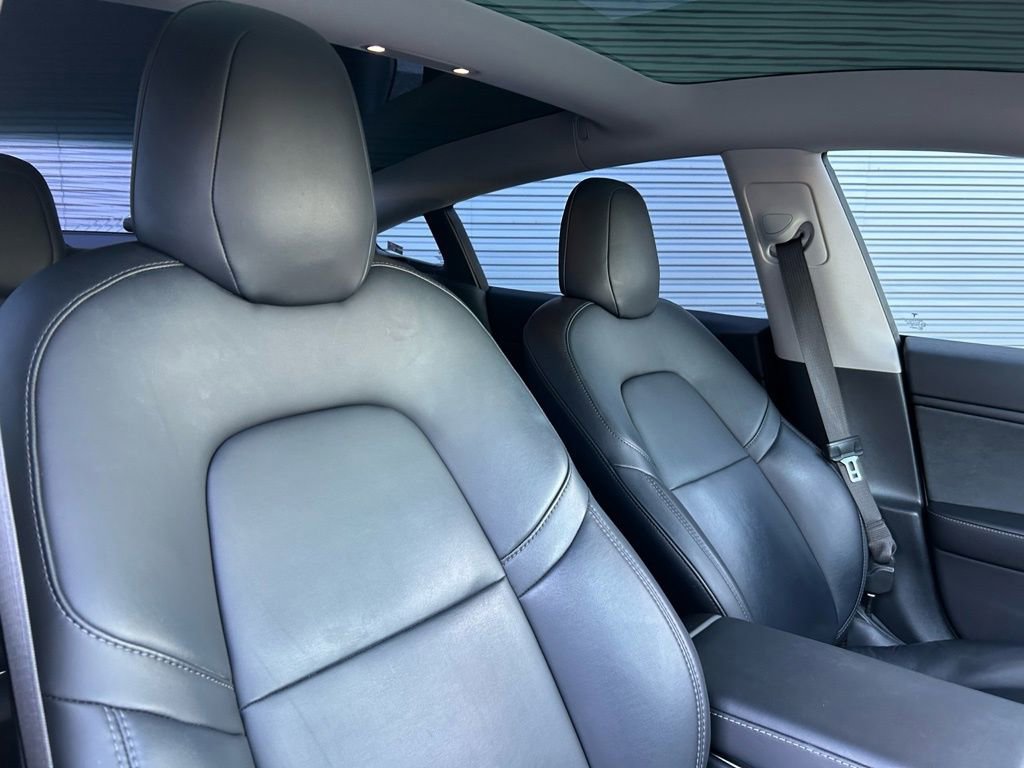 Used 2018 Tesla Model 3 image 41