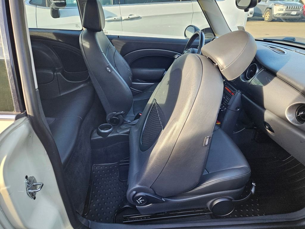 Used 2006 MINI Cooper S FWD image 16