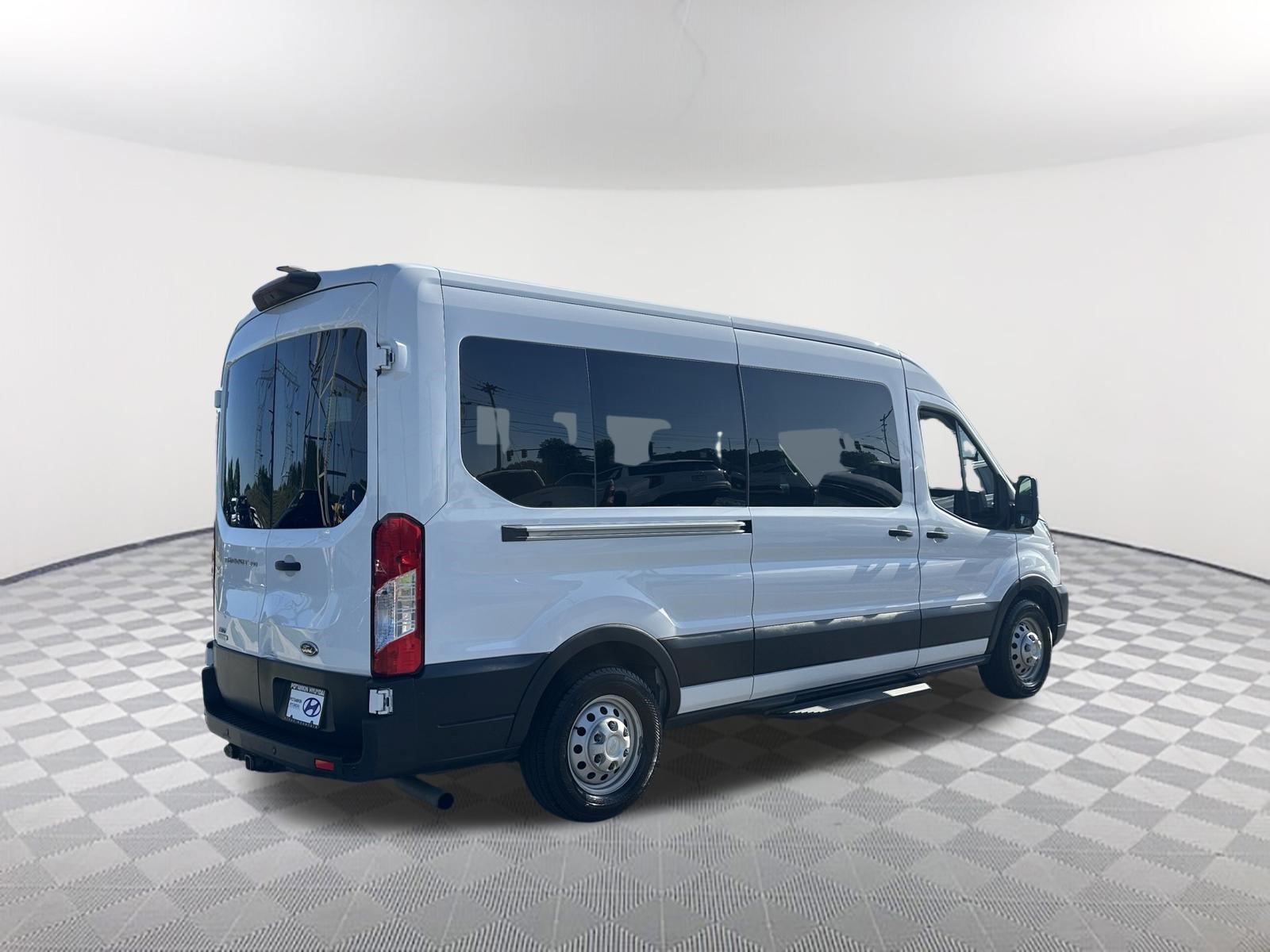 Used 2023 Ford Transit 350 XL AWD/4WD image 5