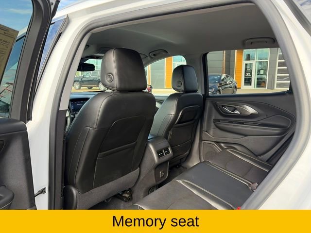 Used 2023 GMC Terrain SLT image 18