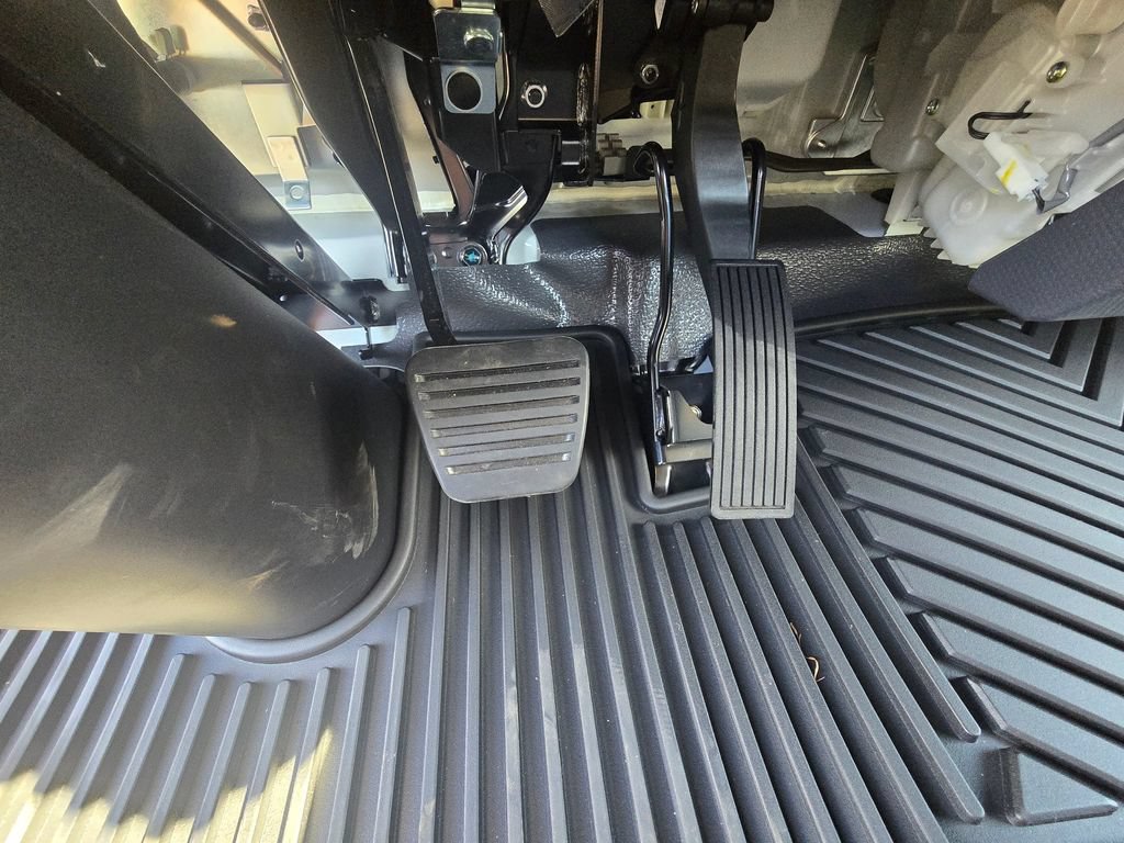 New 2027 Chevrolet Low Cab Forward RWD image 27
