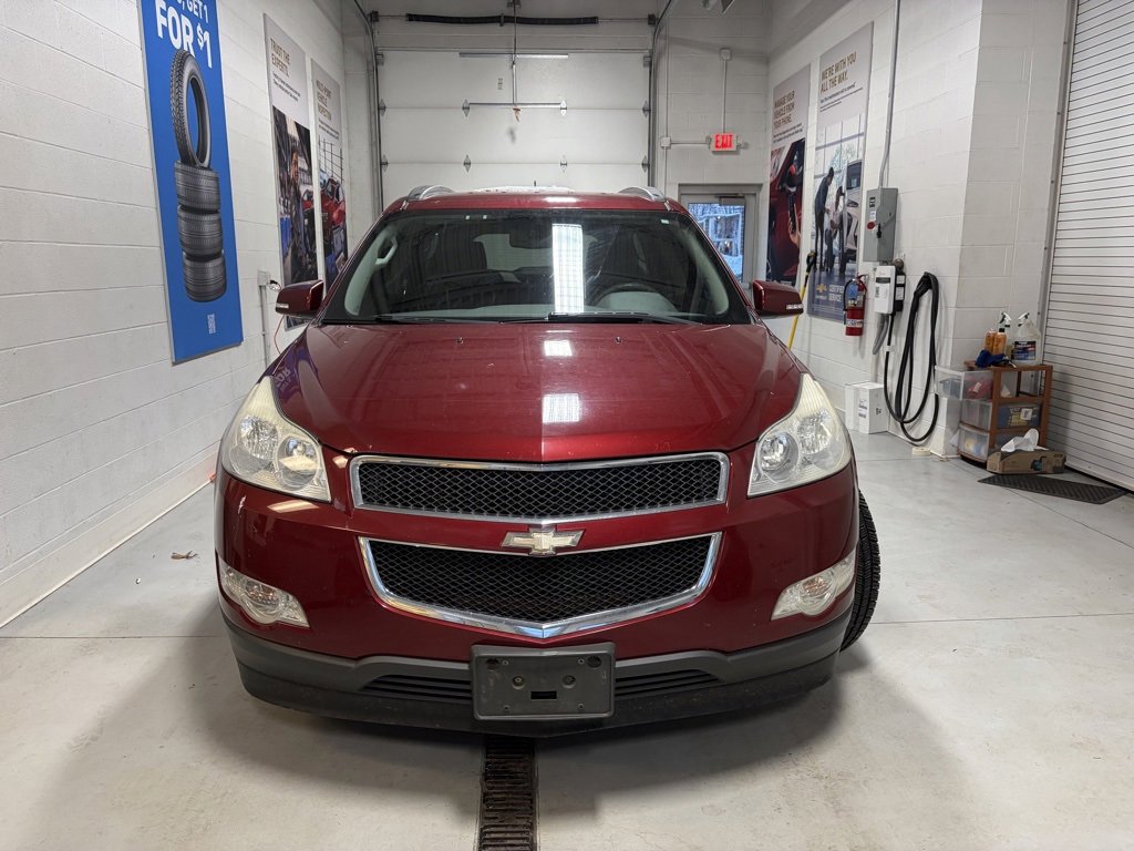 Used 2011 Chevrolet Traverse LT w/ Personal Connectivity Package image 2