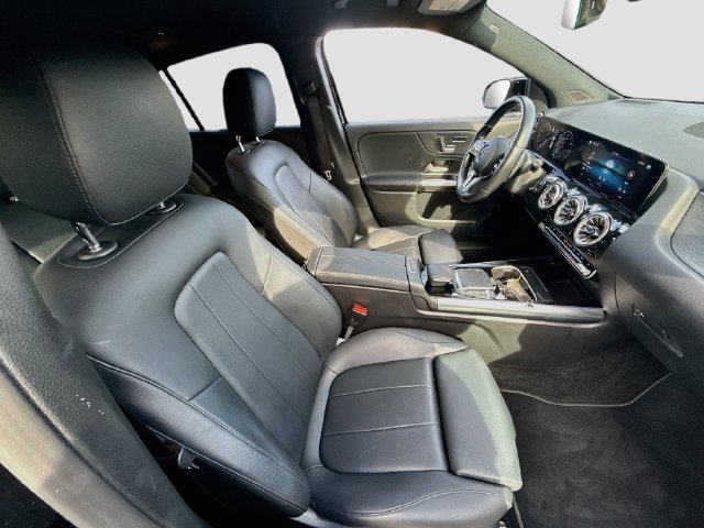 Used 2023 Mercedes-Benz GLA 250 4MATIC image 33