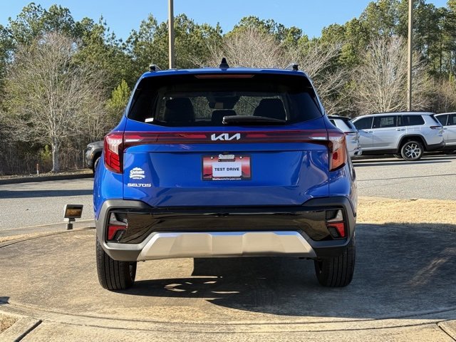 Used 2024 Kia Seltos S image 6