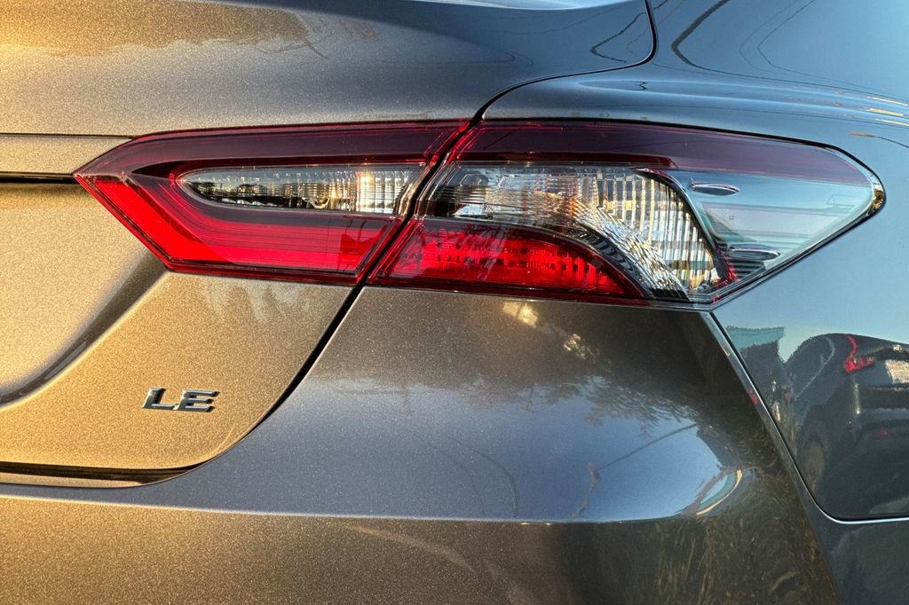 Used 2024 Toyota Camry LE w/ Convenience Package image 25