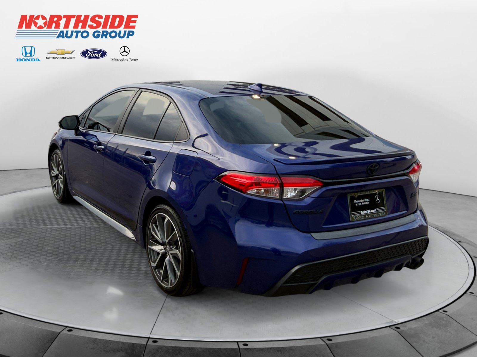 Used 2022 Toyota Corolla SE FWD image 5