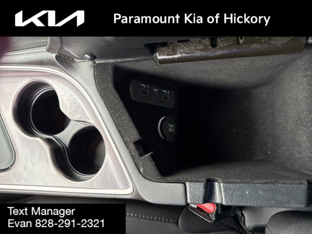 Used 2019 Dodge Challenger SXT w/ Blacktop Package image 22