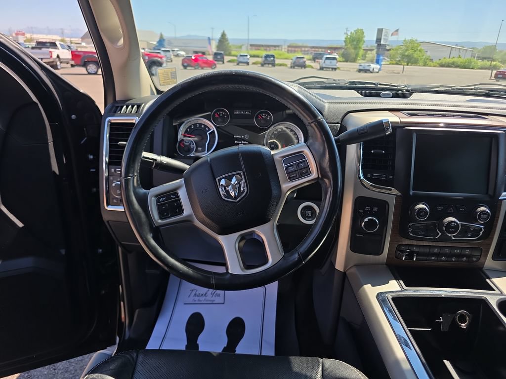 Used 2015 RAM 2500 Laramie w/ Black Appearance Group AWD/4WD image 16